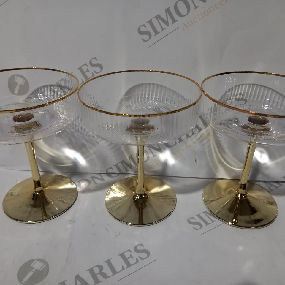 BUNDLEBERRY BY AMANDA HOLDEN SET OF 4 FLUTED COUPE CHAMPAGNE GLASSES