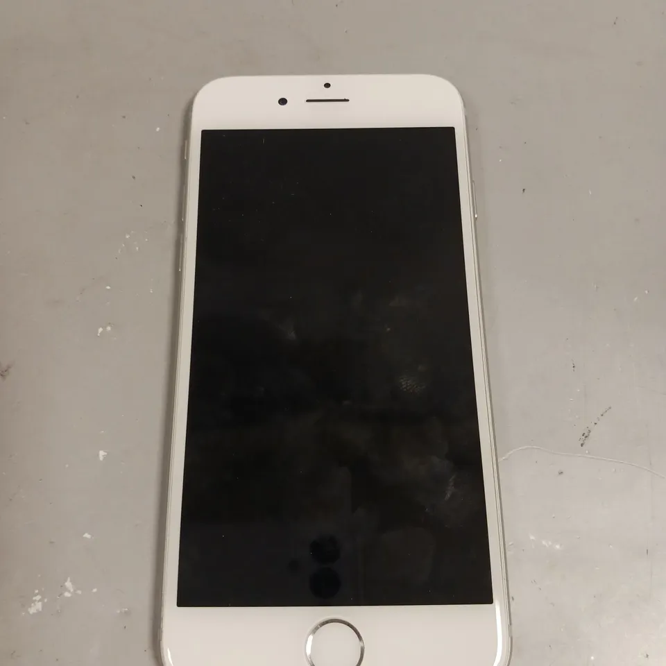 APPLE IPHONE 6 SMARTPHONE 