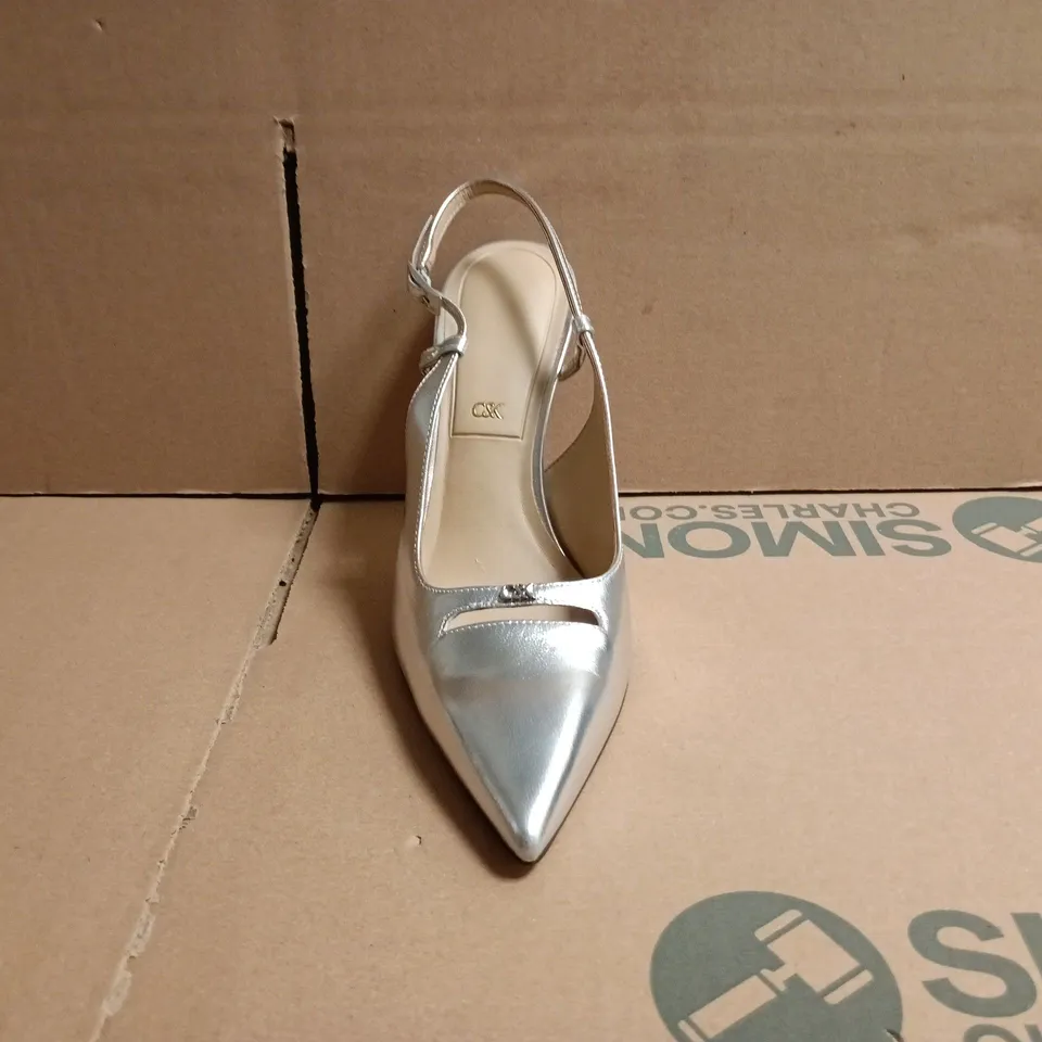 PAIR OF CHARLES & KEITH POINTED TOE STILETTO SLINGBACK HEELS IN METALLIC SILVER SIZE EU 40