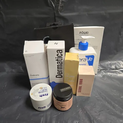 APPROXIMATEY 20 ASSORTED HEALTH AND BEAUTY PRODUCTS TO INCLUDE - CERAVE MOISTURISING LOTION - SWEET BEE MAGNESIUM BUTTER - DERMATICA SQUALENE CLEANSER - FISH TEXTURISING CREAM - ETC