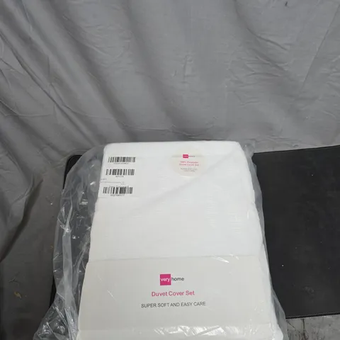 VERY HOME DUVET COVER SET – 100% POLYESTER – WHITE DOUBLE 