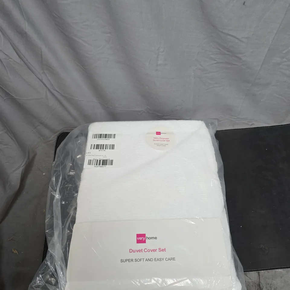 VERY HOME DUVET COVER SET – 100% POLYESTER – WHITE DOUBLE 