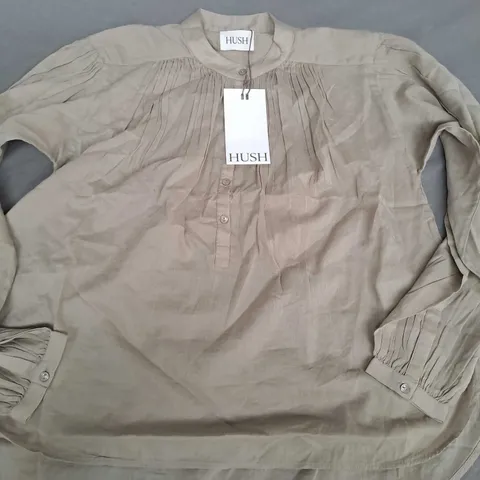 HUSH LHEA COTTON PLACKET BOUSE IN DARKER BEIGE - SIZE 4