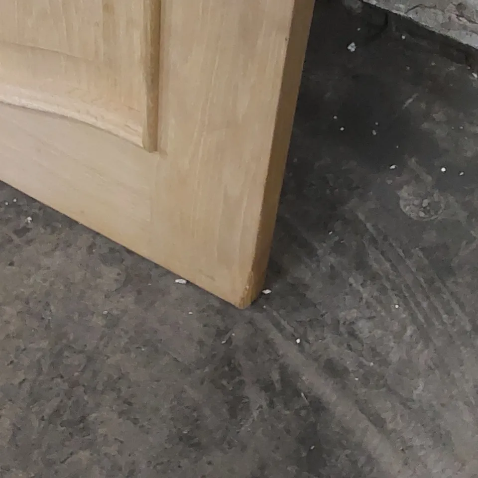 SOLID WOOD INTERNAL DOOR - APPROXIMATELY 198.3 x 84cm