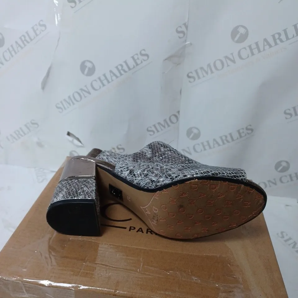 BRAND NEW MODA IN PELLE LOELLA SHOE SIZE 4