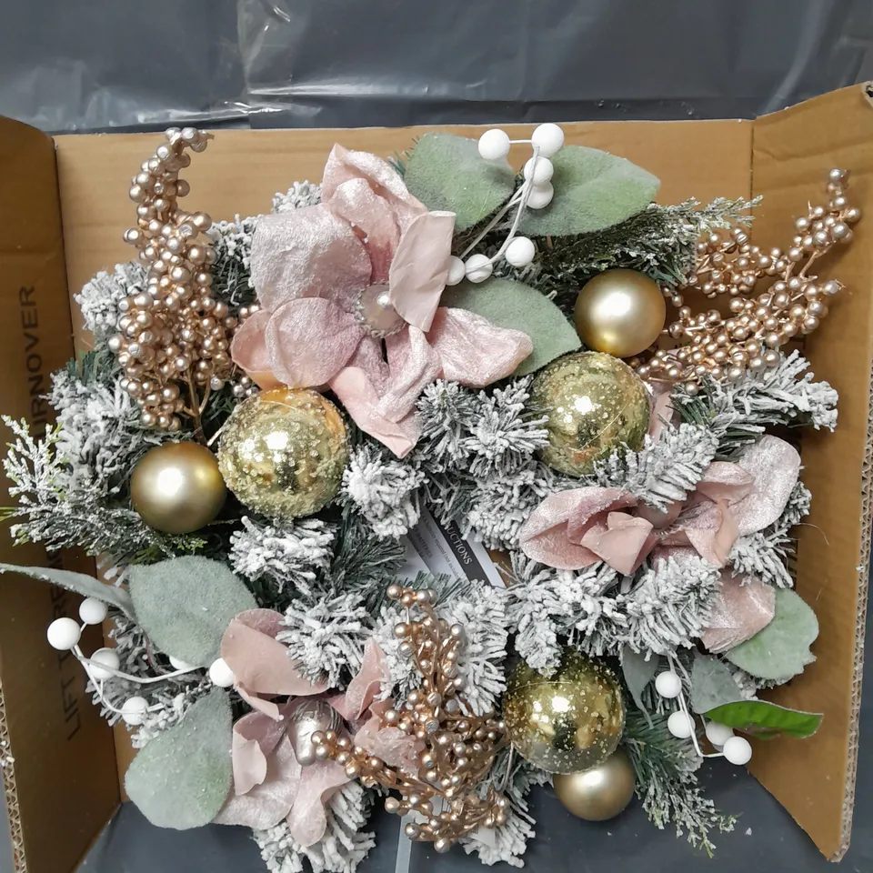 BOXED DECORATIVE WINTER ROSE LIT CHRISTMAS WREATH