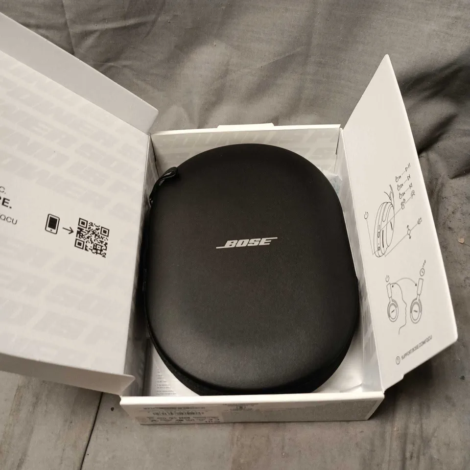 BOSE QUIETCOMFORT ULTRA HEADPHONES – WIRELESS, WITH HARD CASE & BOX