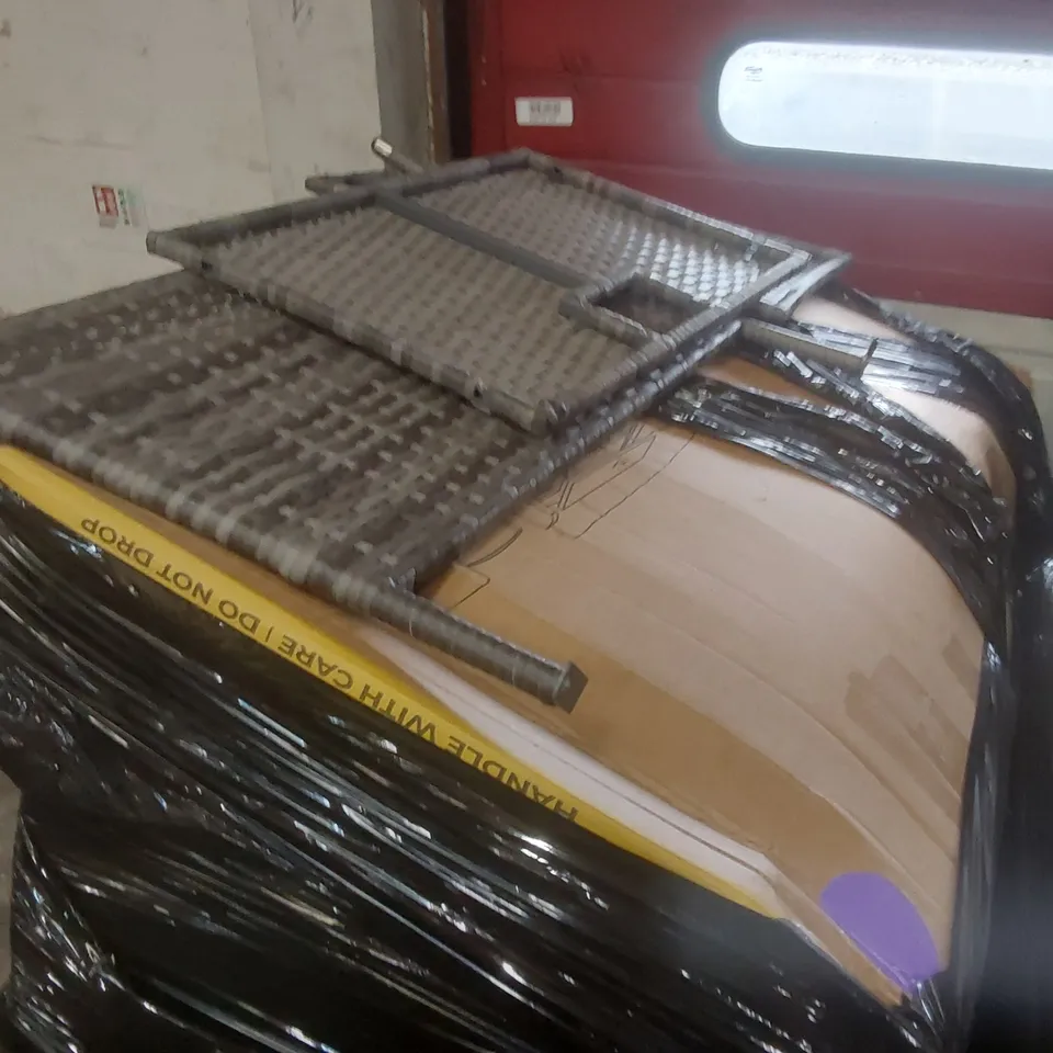 PALLET CONTAINING A VERY LARGE QUANTITY OF ASSORTED DESIGNER GARDEN FURNITURE PARTS