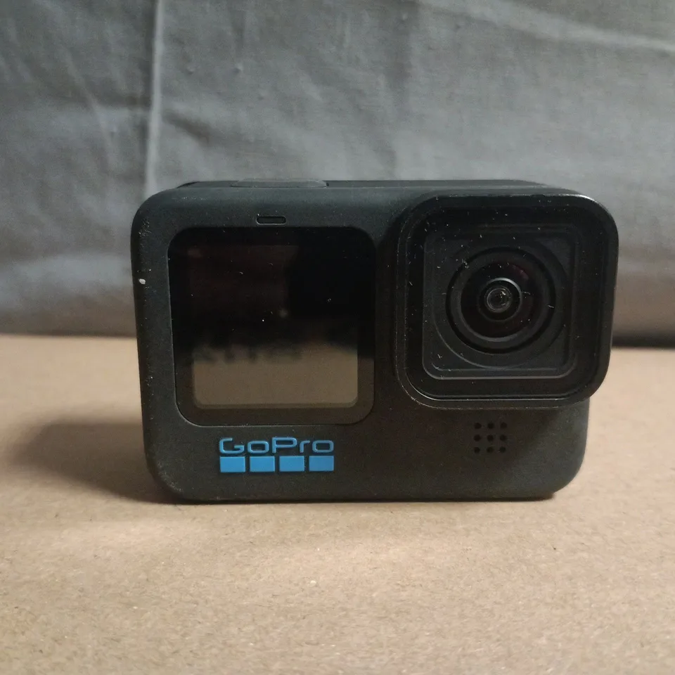 GOPRO HERO11 BLACK ACTION CAMERA