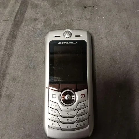 MOTOROLA VODAFONE MOBILE PHONE (EARLY 2000S)