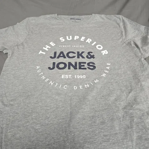 JACK AND JONES GRAPHIC T-SHIRT SIZE XL