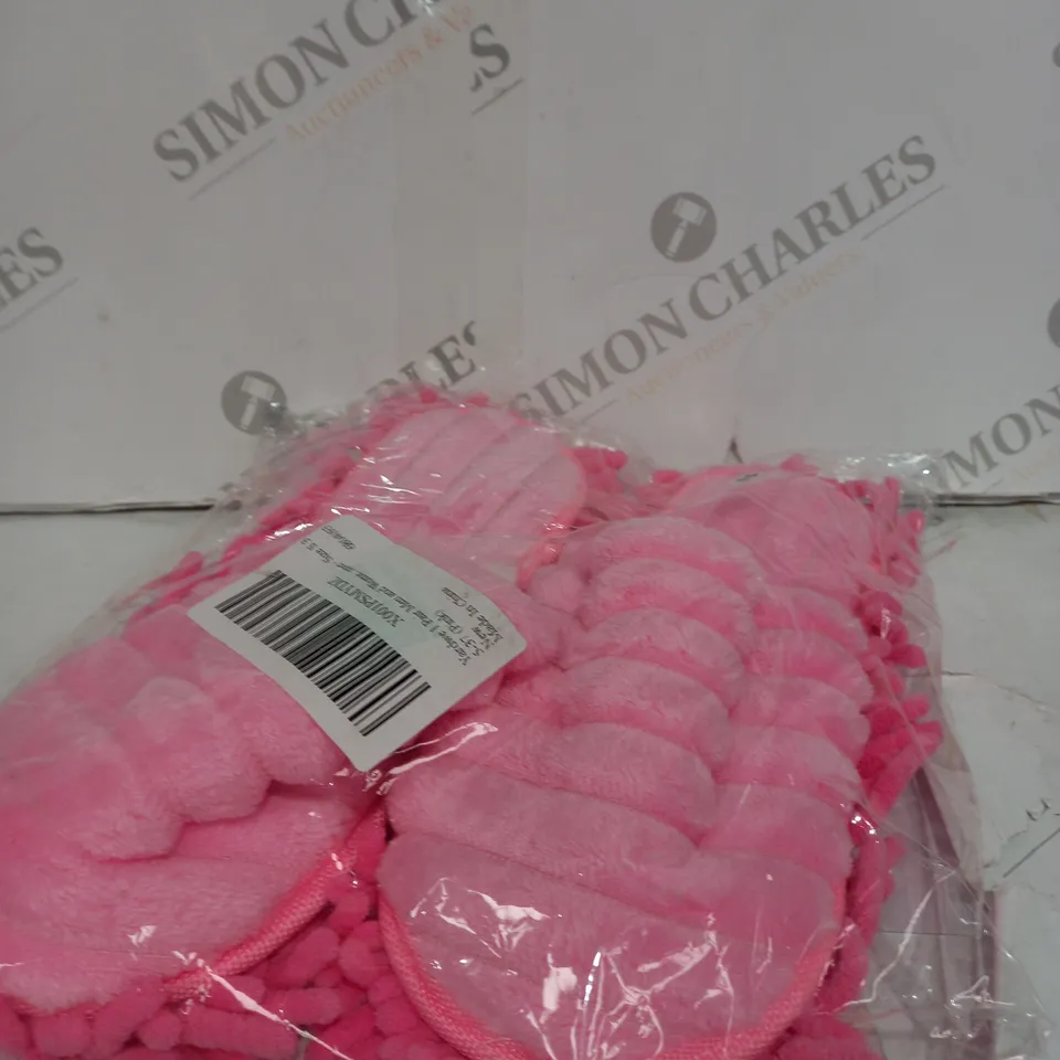 SEALED PINK FLUFFY SLIPPERS SIZE 3 SMALL