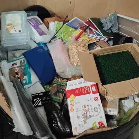 PALLET OF ASSORTED HOUSEHOLD AND CLOTHING ITEMS TO INCLUDE AVENGERS KIDS WATCH, CEREAL CONTAINERS, NOTEPADS, MATTRESS PROTECTOR AND SPORTS TRAINERS