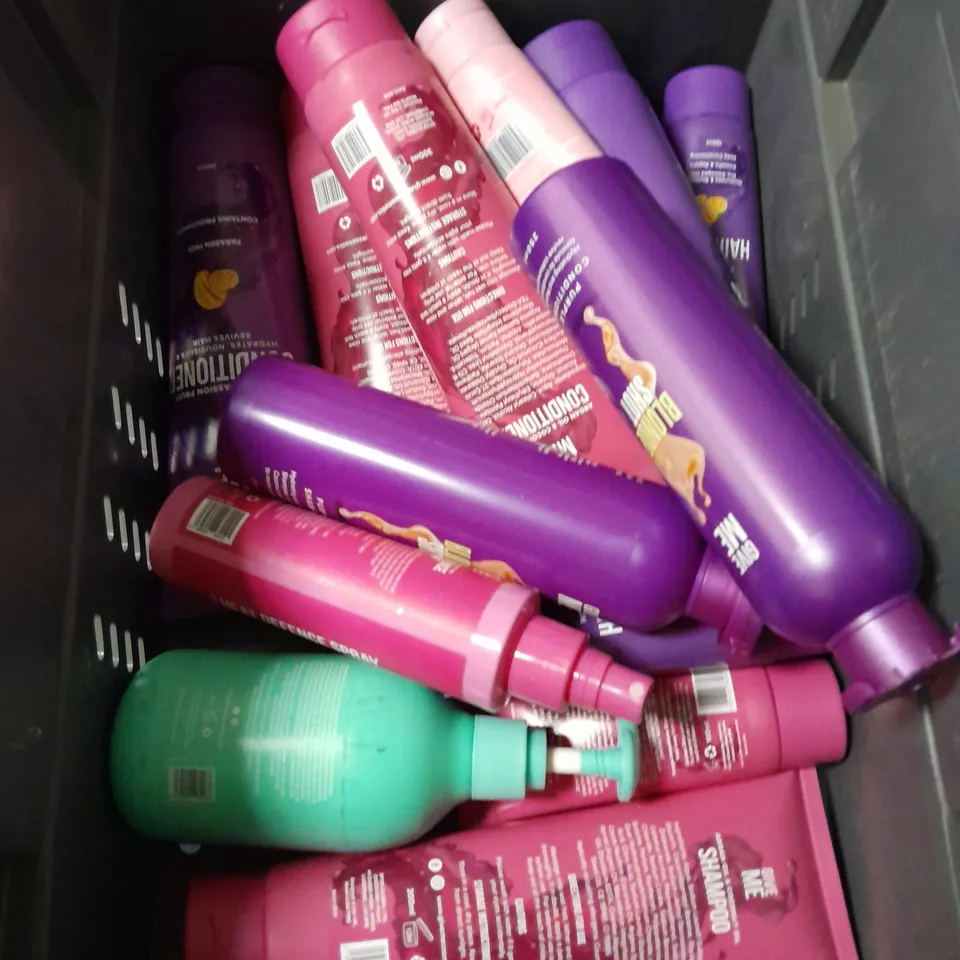 APPROXIMATELY 20 ASSORTED GIVE ME HAIR AND BODY PRODUCTS TO INCLUDE FACE SERUM, HEAT DEFENCE SPRAY AND MOUSSE