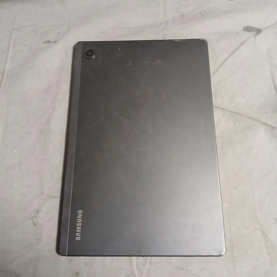 SAMSUNG GALAXY TABLET - BLACK