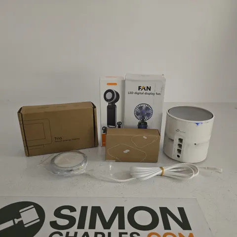 TOTE OF APPROXIMATELY 15 ASSORTED ITEMS TO INCLUDE DIGITAL DISPLAY FAN, TRIO ENERGY DISPLAY, TP-LINK ETC
