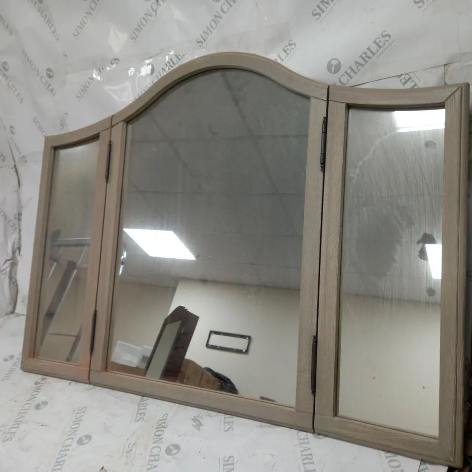 CLASSIC 3 PIECE MIRROR