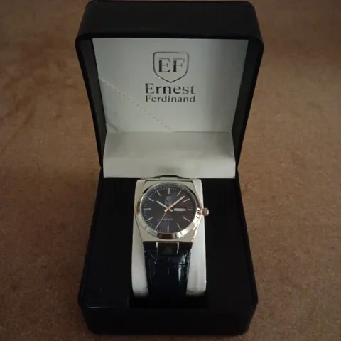 ERNEST FERDINAND QUARTZ WRISTWATCH – NAVY DIAL, SILVER COLOUR BEZEL, LEATHER STRAP 
