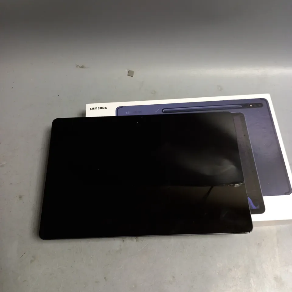 BOXED SAMSUNG GALAXY S7 FE 5G SM-T736B TABLET IN MYSTIC NAVY