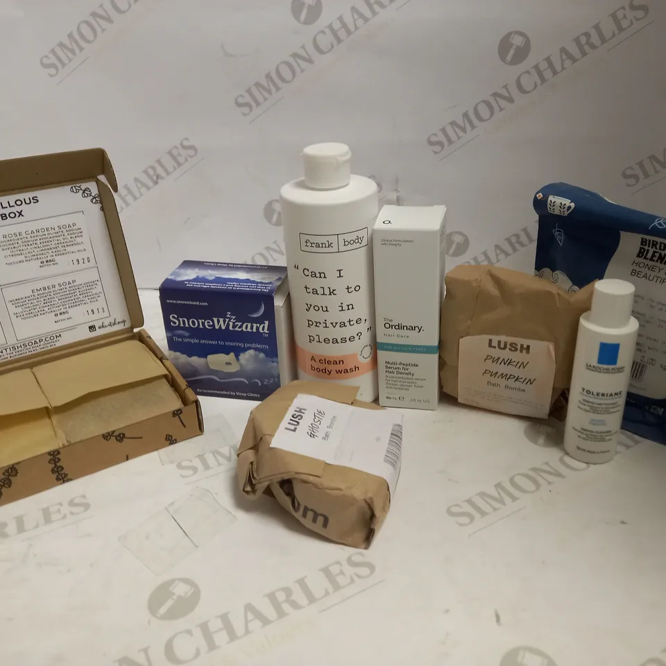 LOT OF APPROXIMATELY 20 ASSORTED HEALTH & BEAUTY ITEMS, TO INCLUDE SKIN ELIXIR TEA, LUSH BATH BOMBS, LA ROCHE POSAY CLEANSER, ETC