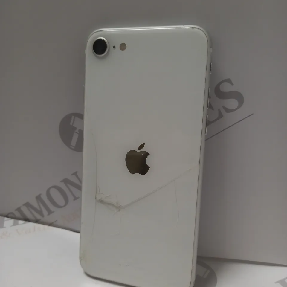 APPLE IPHONE SE IN WHITE