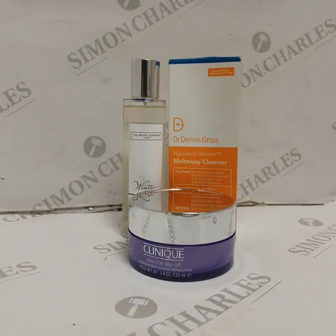 APPROXIMATELY 10 ASSORTED HEALTH AND BEAUTY PRODUCTS TO INCLUDE CLINIQUE CLEANSING BALM, THE WHITE COMPANY HOME SPRAY, DR DENNIS GROSS HYALURONIC MARINE MELTAWAY CLEANSER