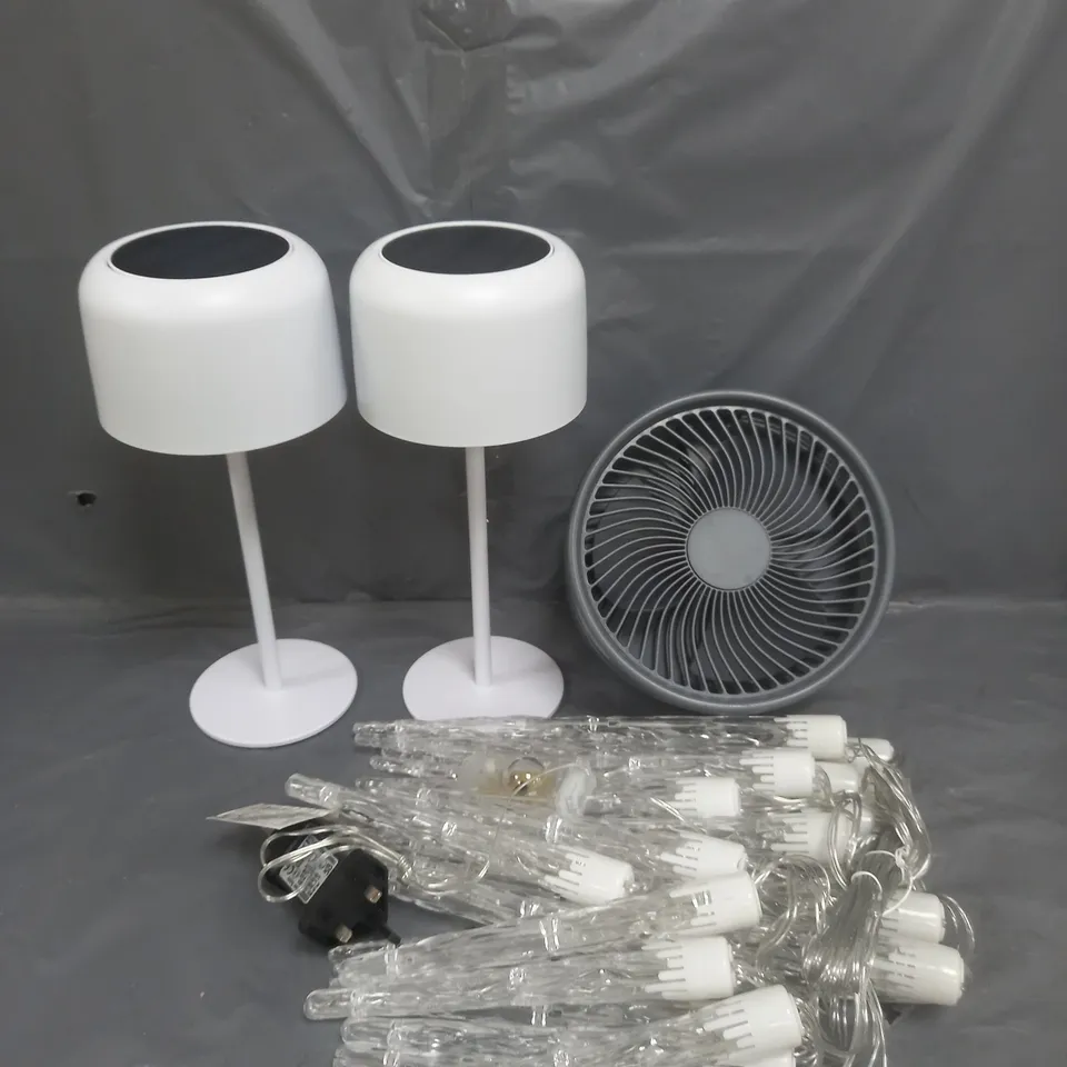 APPROXIMATELY 10 HOUSEHOLD ITEMS TO INCLUDE FESTIVE LIGHTS, FOLDABLE FAN AND LAMPS