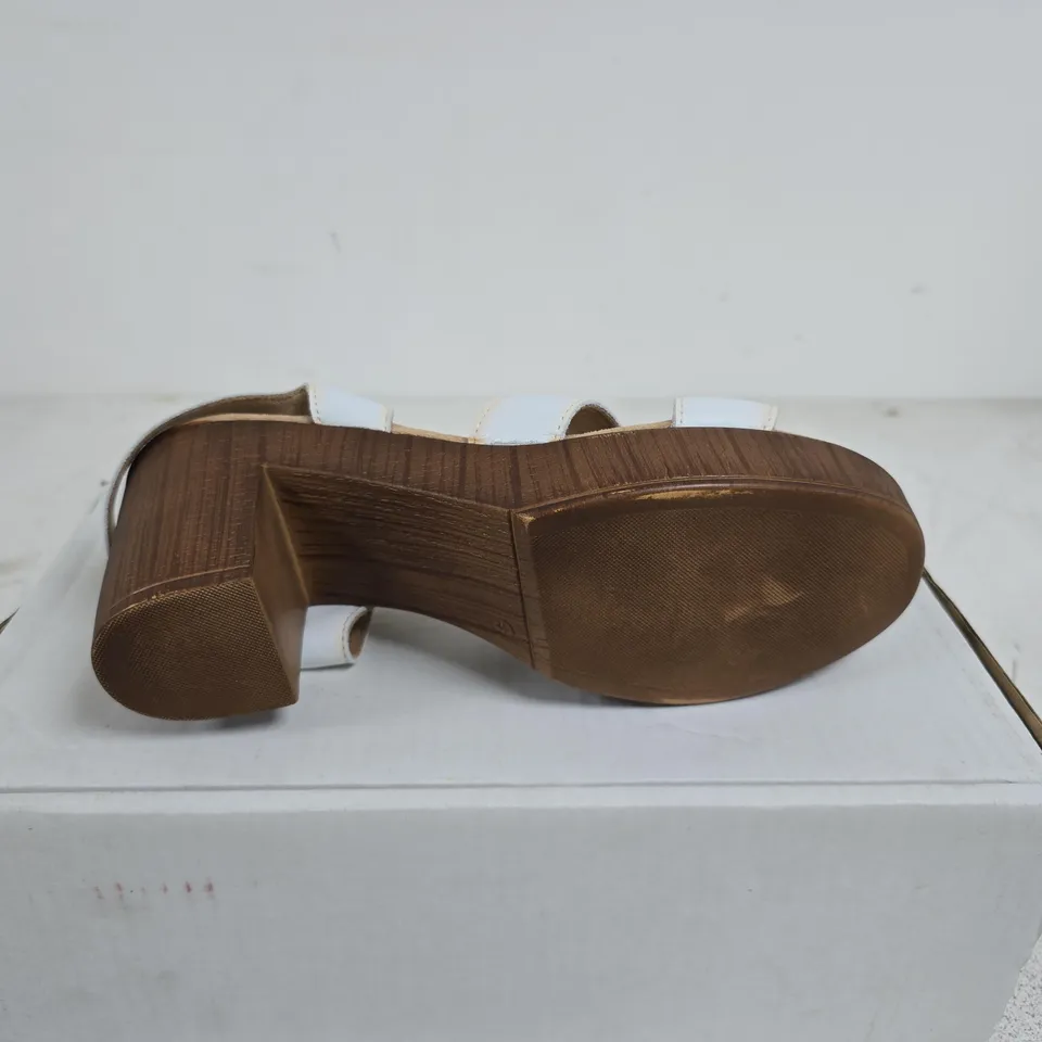 MODA IN PELLE MONIQUA HEELED SANDAL WHITE SIZE 41 BOXED