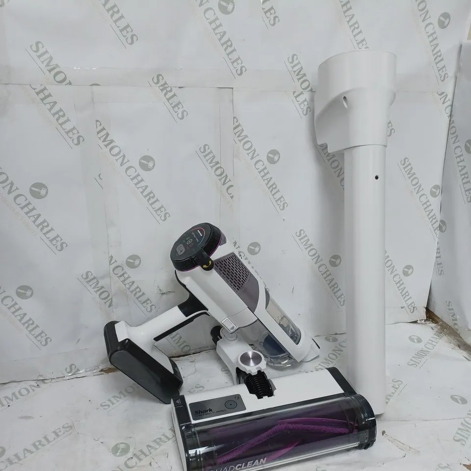 BOXED SHARK DETECT PRO 1.3L AUTO EMPTY VACUUM CLEANER IW3510UK