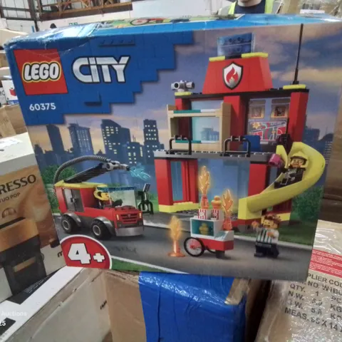 BOXED LEGO CITY FIRE STATION 