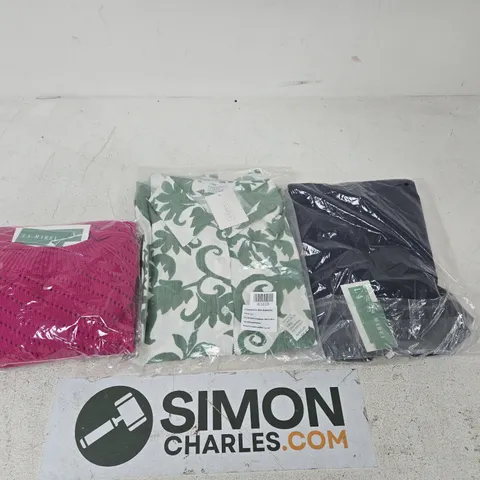 SET OF 3 WOMEN'S CLOTHING ITEMS – PINK KNITWEAR, GREEN PATTERNED GARMENT, NAVY PIECE (VERIFY SIZE) WOMEN'S CLOTHING BUNDLE – APROX 20 ITEMS TO INCLUDE CLOTHING ITEMS JUMPERS , TOPS AND DRESSES