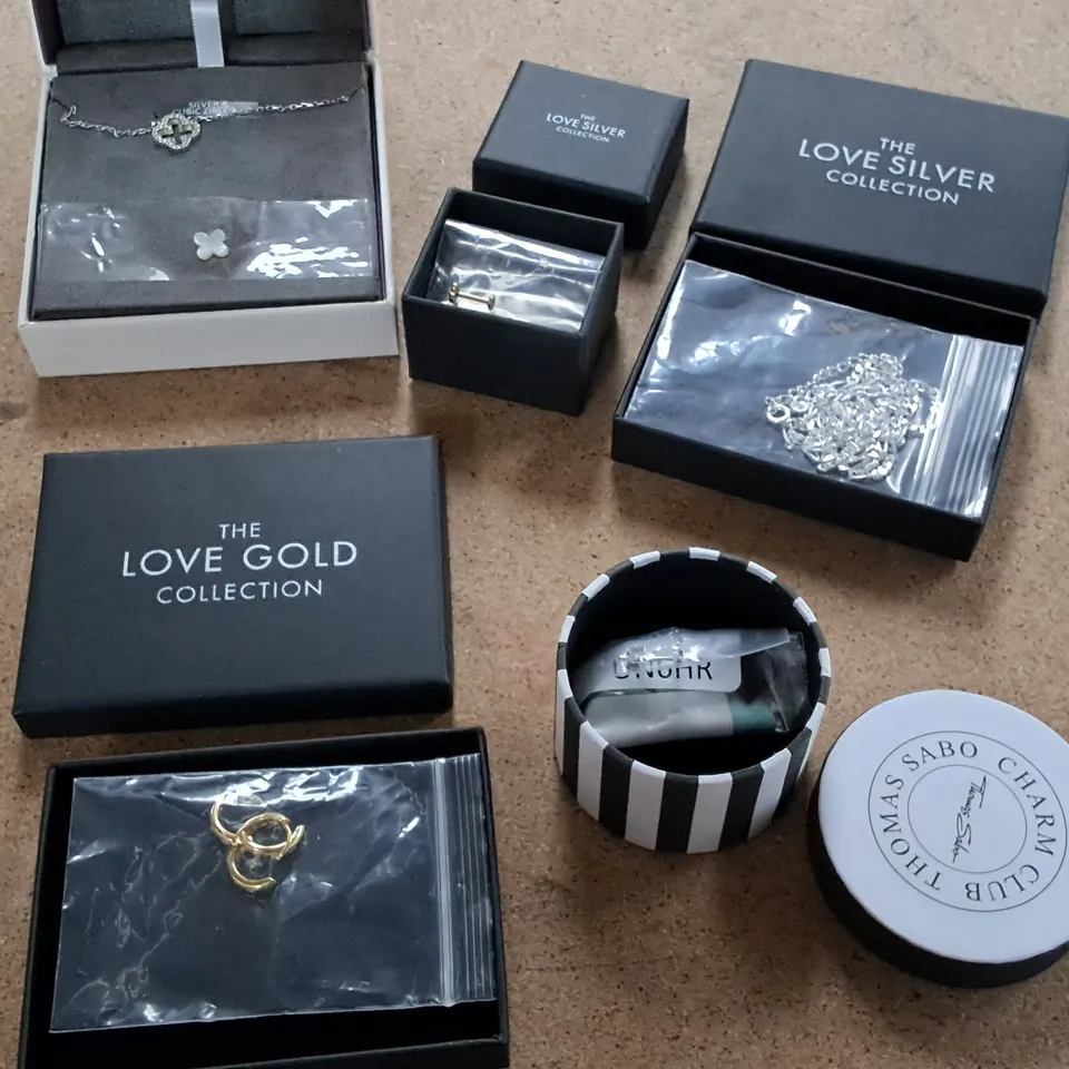 5 ASSORTED ITEMS TO INCLUDE: THOMAS SABO, BEAVERBROOKS, THE LOVE SILVER COMPANY