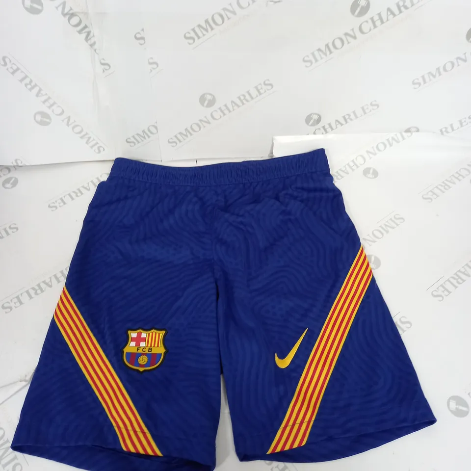 FC BARCELONA TRAINING SHORTS SIZE S