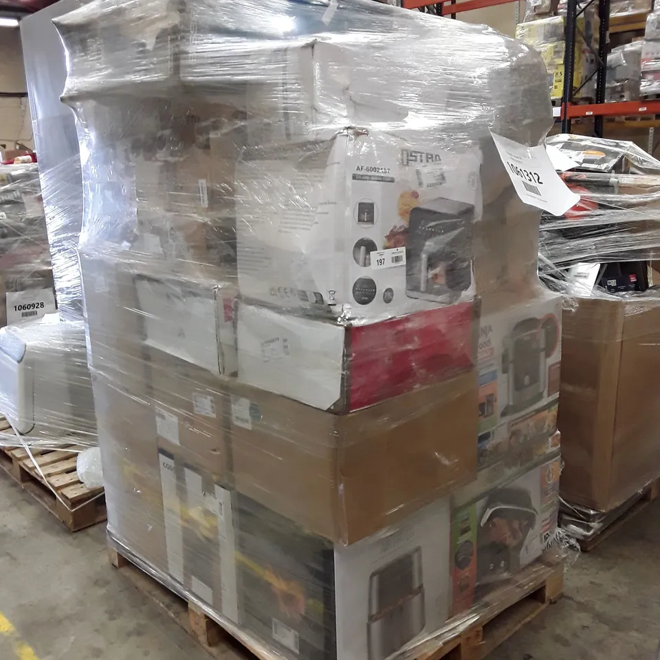 PALLET OF APPROXIMATELY 31 UNPROCESSED RAW RETURN HOUSEHOLD AND ELECTRICAL GOODS TO INCLUDE;
