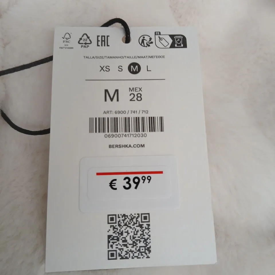 BERSHKA BUTTON FRONT COAT IN WHITE - M