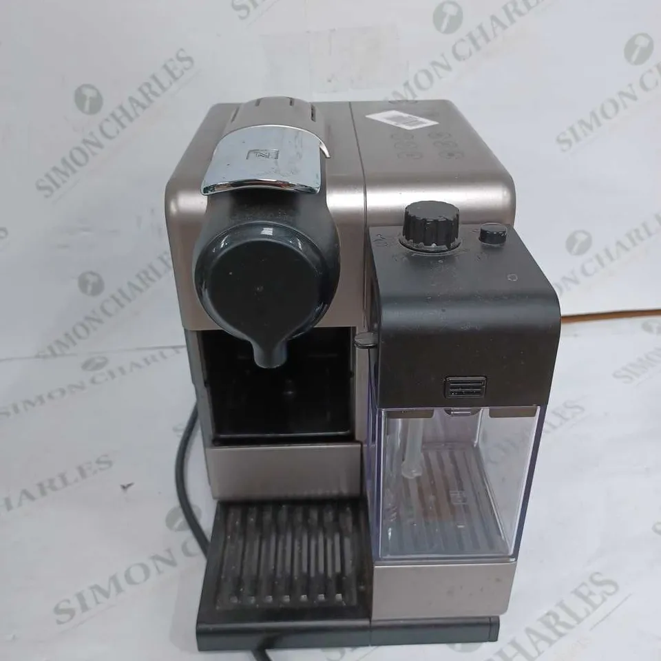 DELONGHI ESPRESSO COFFEE MACHINE 