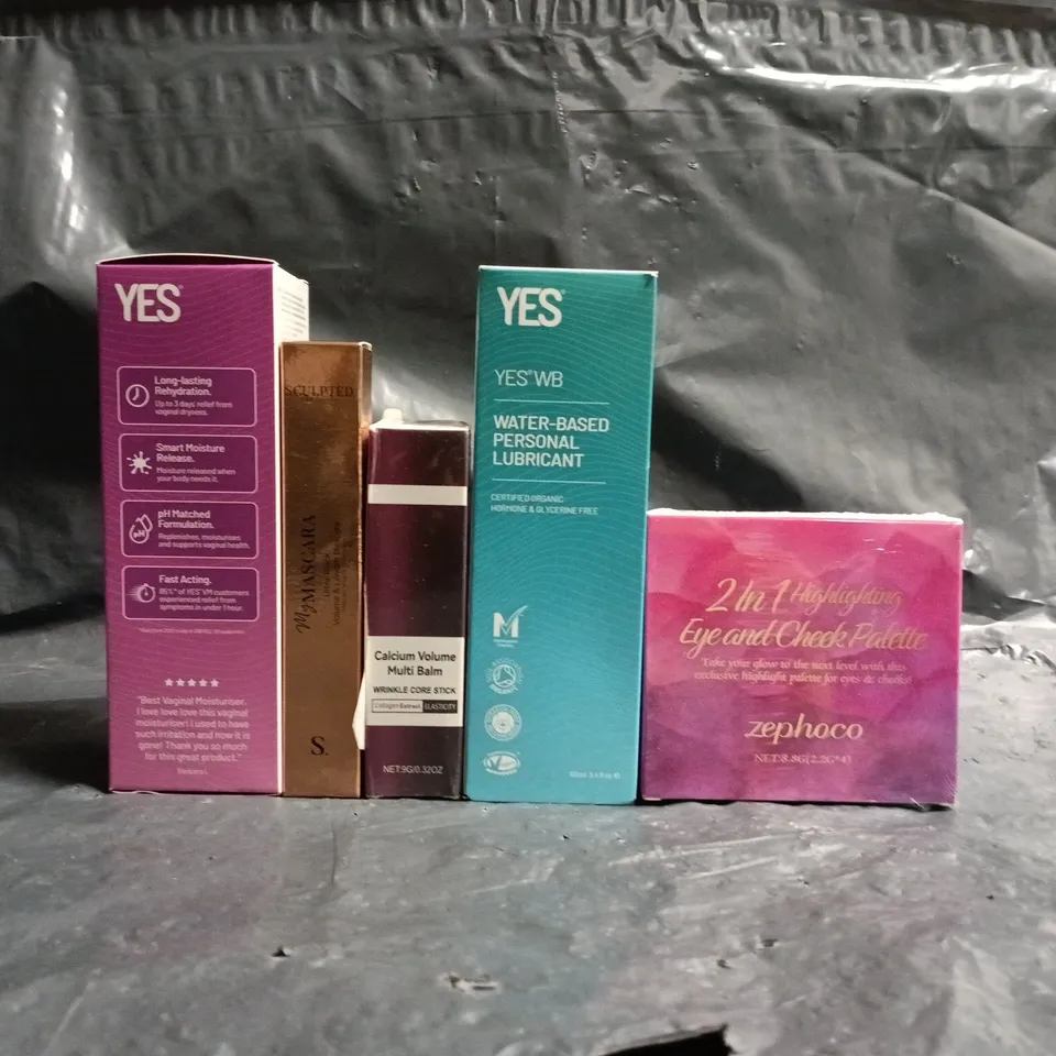 APPROXIMATELY 18 ASSORTED COSMETIC ITEMS TO INCLUDE YES, SCULPTED, ETC - COLLECTION ONLY