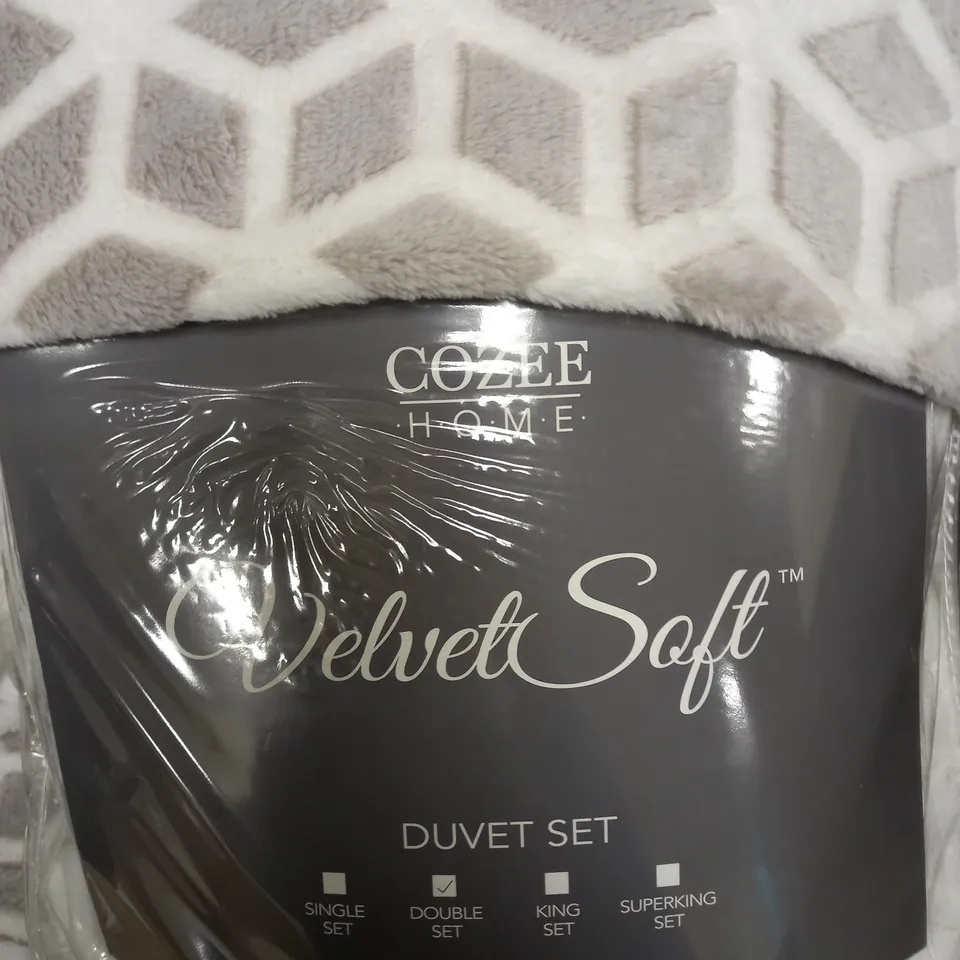 COZEE HOME VELVET SOFT DUVET SET - DOUBLE SIZE