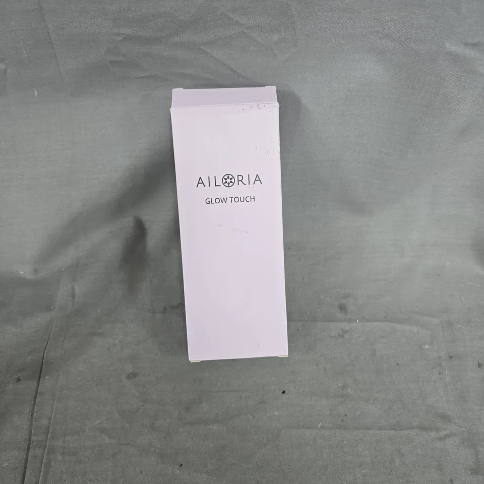 BOX OF APPROXIMATELY 8 ITEMS INCLUDING LAPTOP TRAY, GREEN THROW AND AILORIA GLOW TOUCH