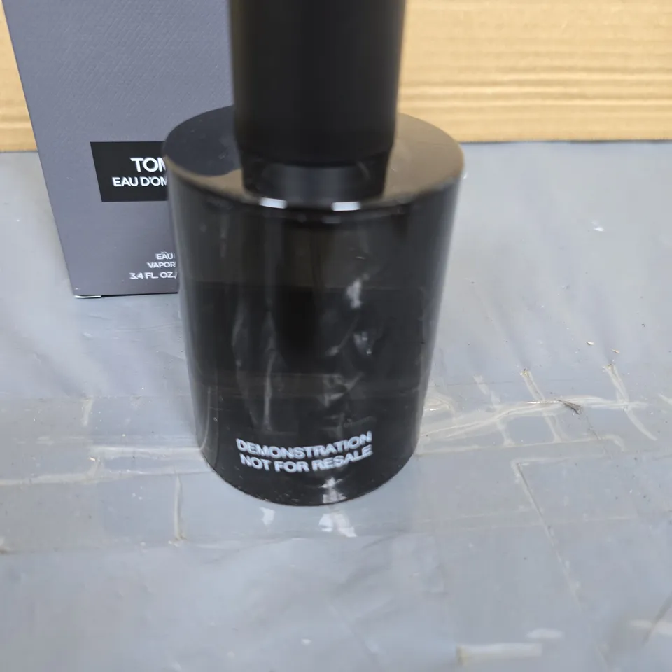 TOM FORD EAU D'OMBRE LEATHER EAU DE PARFUM – TESTER, 100 ML