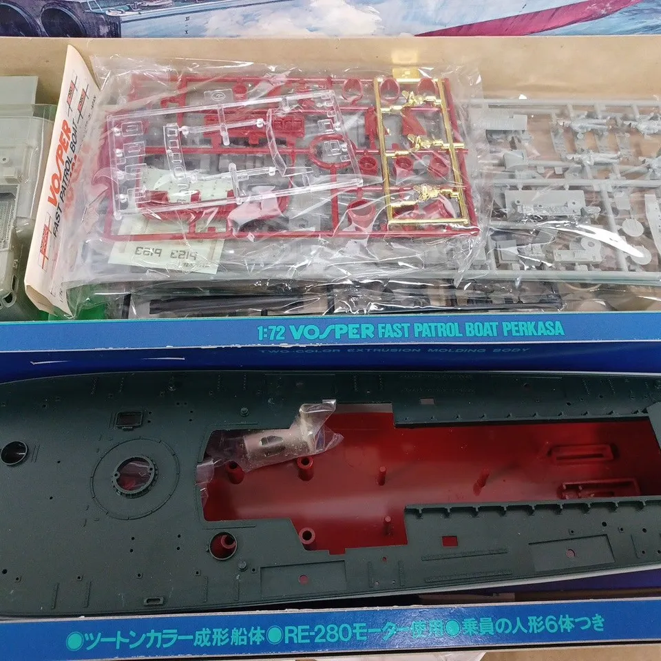 TAMIYA VOSPER FAST PATROL BOAT PERKASA 1/72 IDENTICAL SCALE 