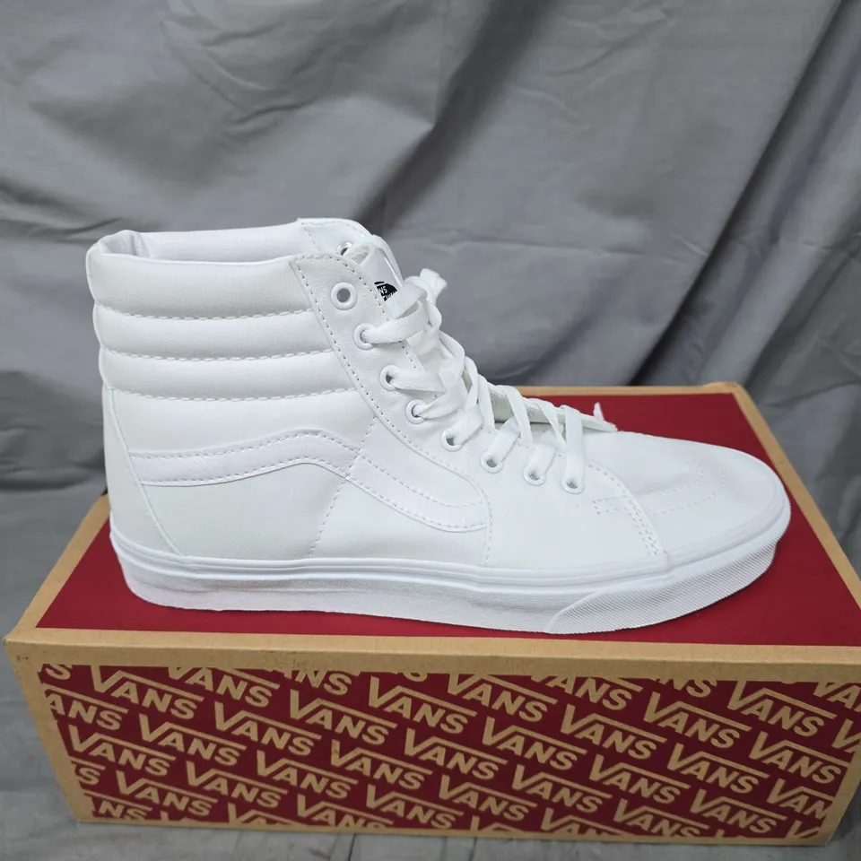BOXED PAIR OF VANS SK8-HI IN TRUE WHITE - UK 10