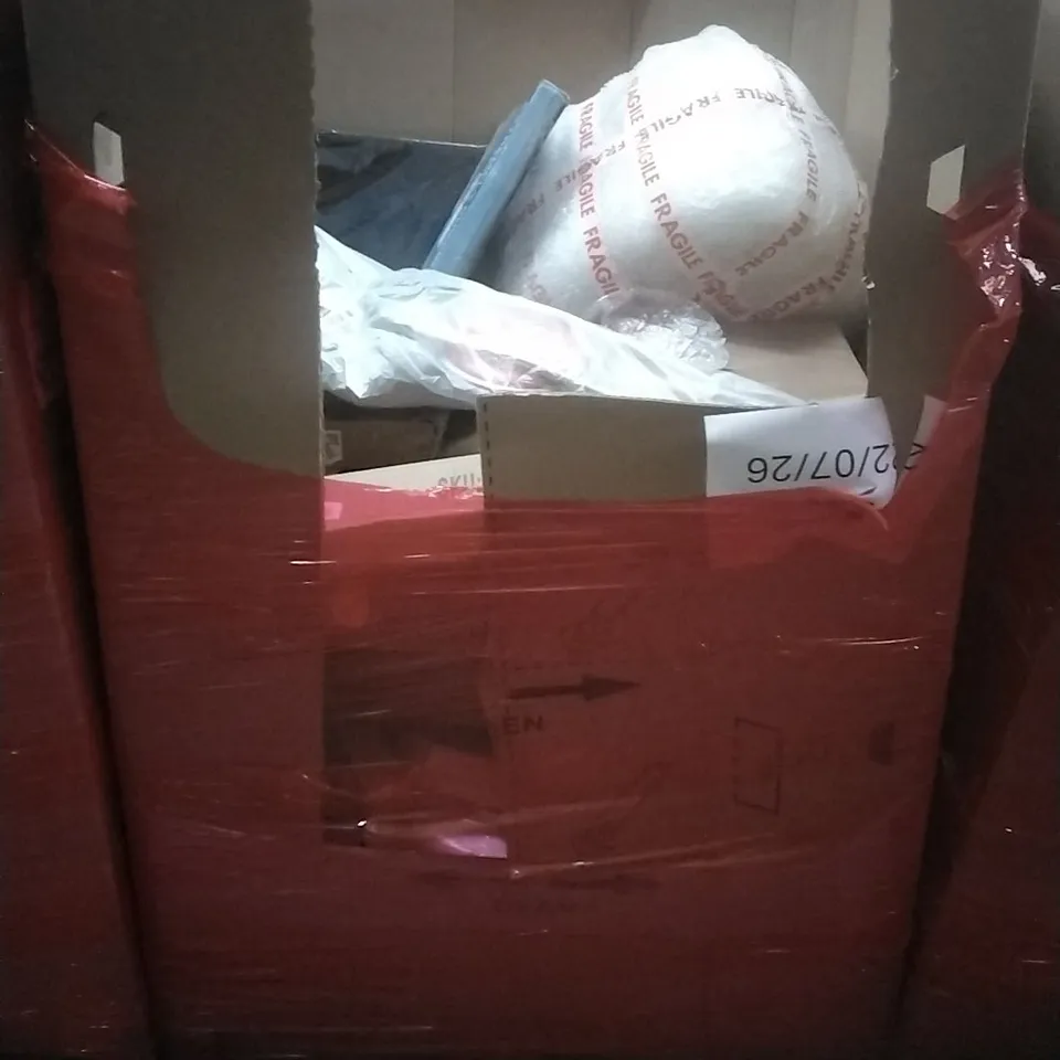 PALLET OF ASSORTED HOUSEHOLD GOODS AND PRODUCTS TO INCLUDE; DURABLE TOILET SEAT, GARDEN UMBRELLA, BOXED FURNITURE ETC