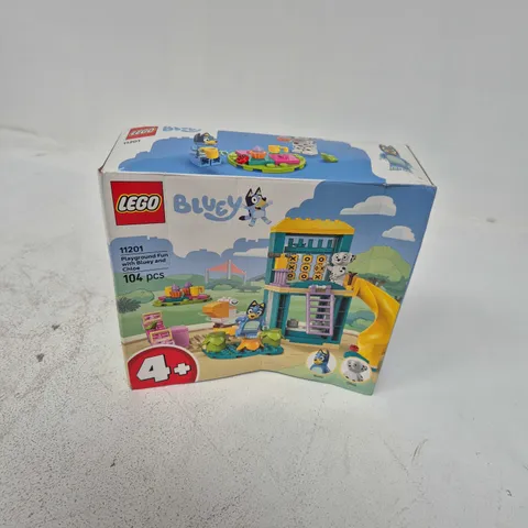 BOXED LEGO BLUEY PLAYGROUND WITH BLUEY ANDS CHLOE - 11201