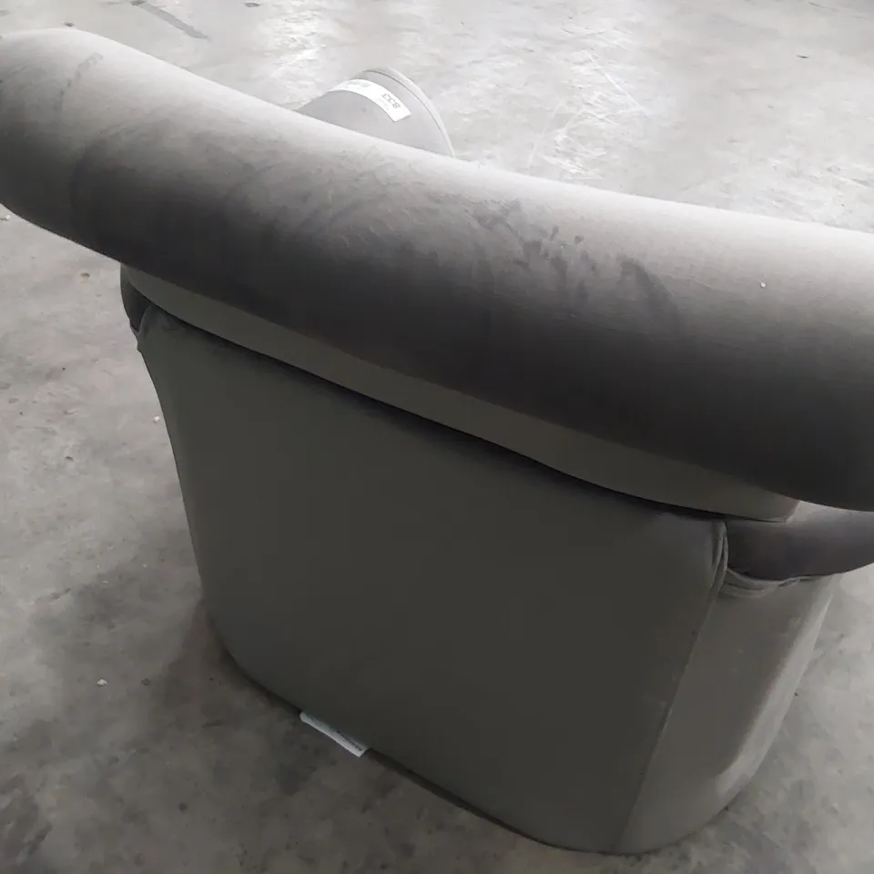 DESIGNER ACCENT CHAIR GREY PLUSH FABRIC 