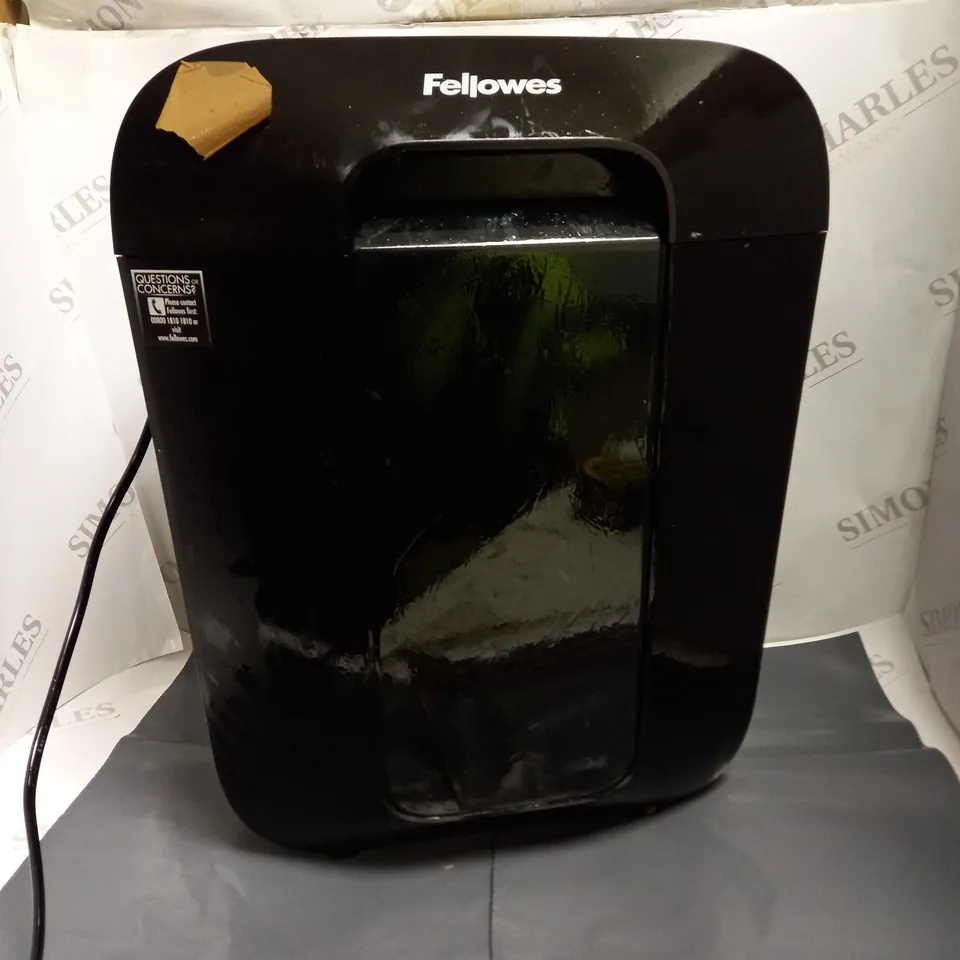 FELLOWES PAPER SHREDDER