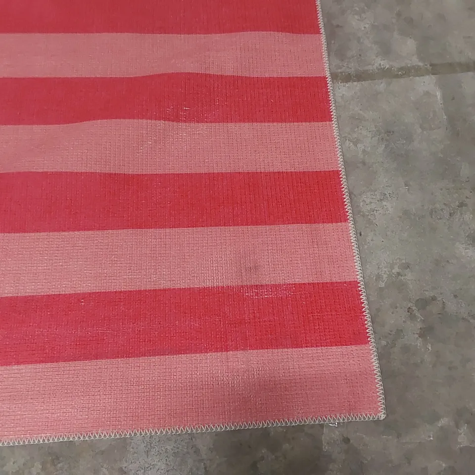 QUALITY DESIGNER AREA RUG - APPROXIMATELY 225 x 160cm