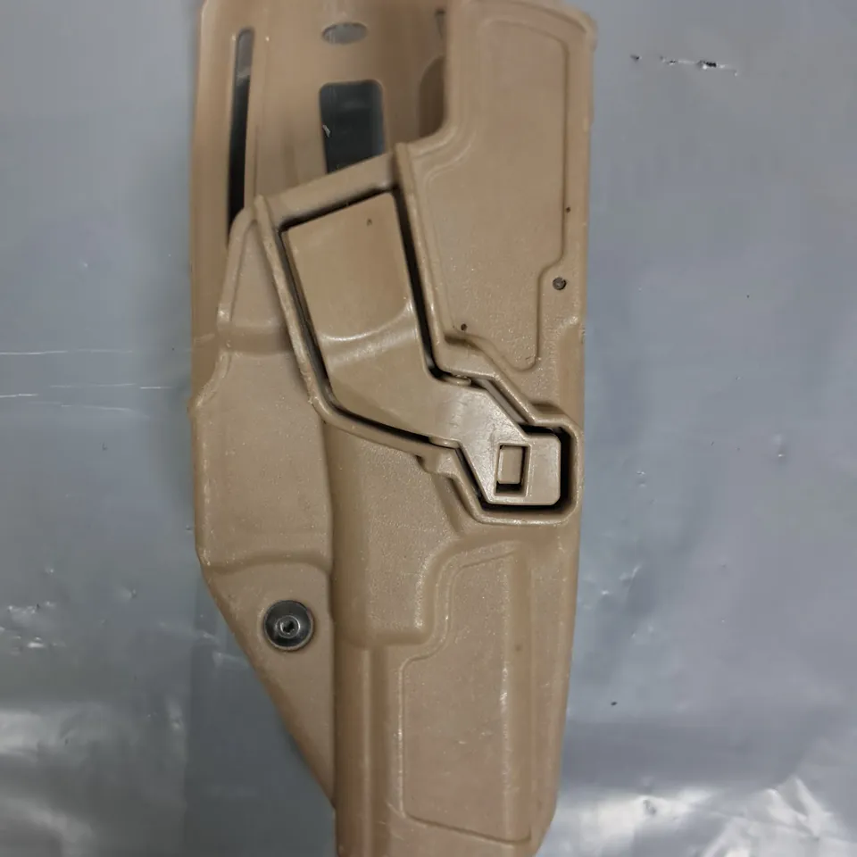 PLASTIC BELT MOUNTED PISTOL HOLSTER IN KHAKI