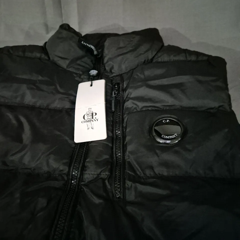 C.P COMPANY PADDED GILET SIZE SMALL