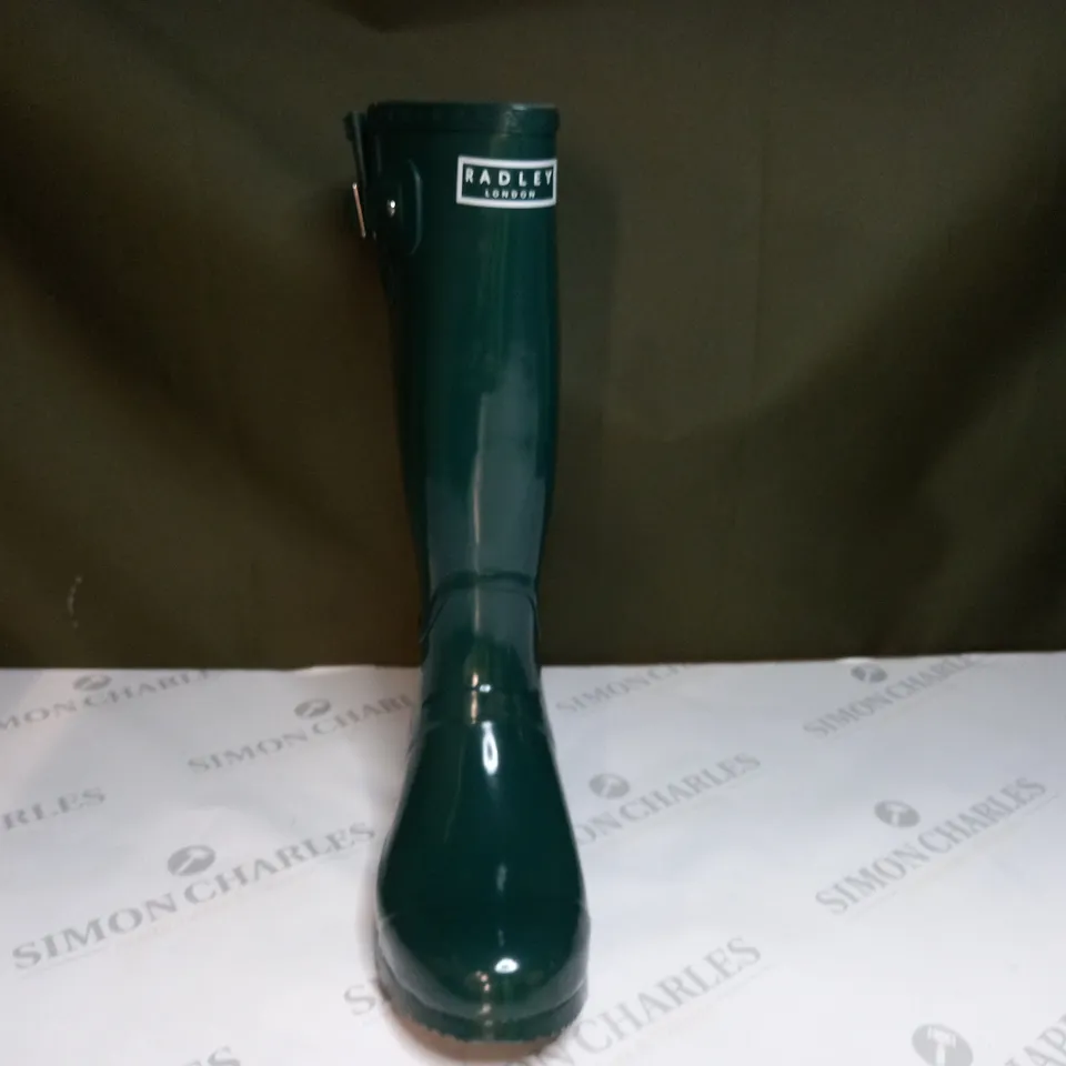 BOXED PAIR OF RADLEY LONDON LONG WELLINGTON BOOTS IN GLOSSY KHAKI UK SIZE 8